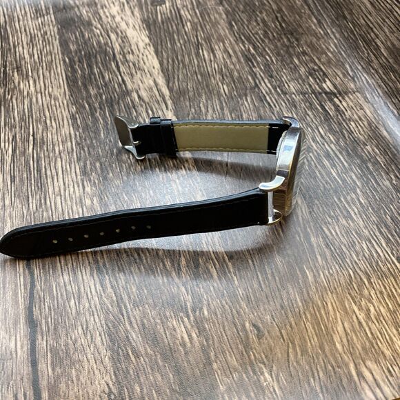 Animal Rescue Paw Watch. With New Battery. Excellent Condition!! - Picture 5 of 7